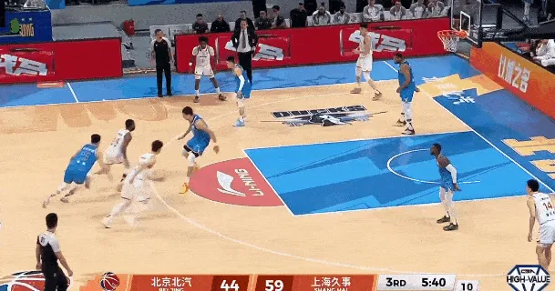 九游体育安卓版、九游体育苹果版、九游体育下载链接、九游体育安装包、九游体育官方下载、体育app推荐-王哲林下顺接球左手上篮打成2+1，目前10中6拿到13分13篮板